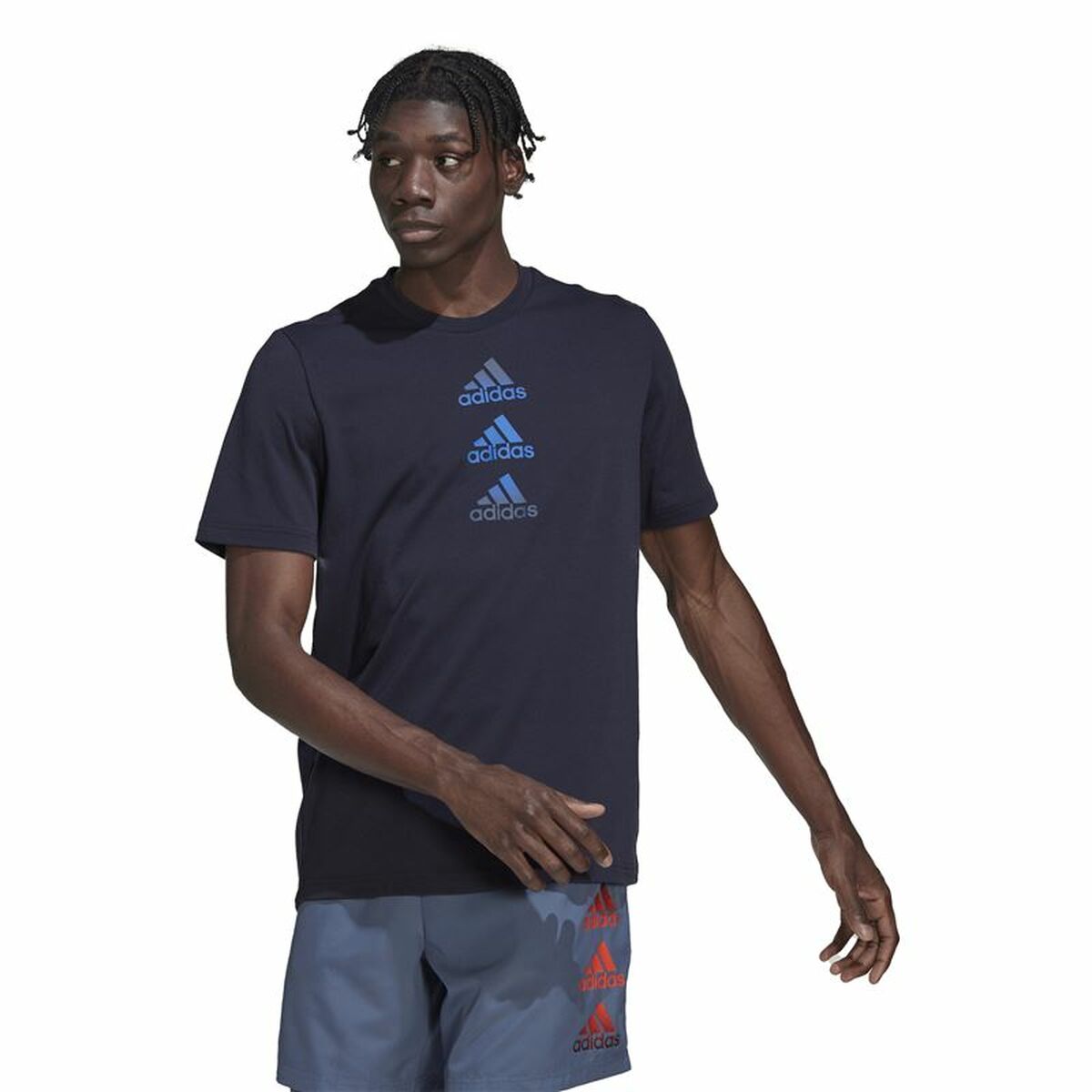 Camiseta de manga corta para hombre con el logotipo de Adidas Designed To Move