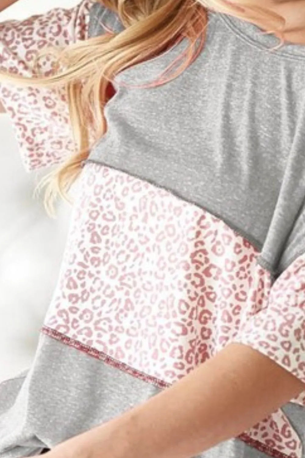 Tejido de punto BiBi Triblend con pespuntes de leopardo