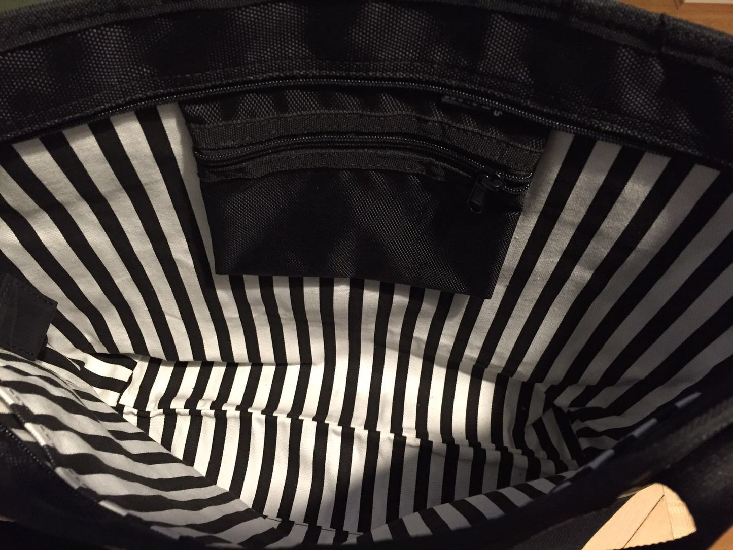 Rika Spacious Inner Tube Vegan Tote Bag (3 Colours Available)