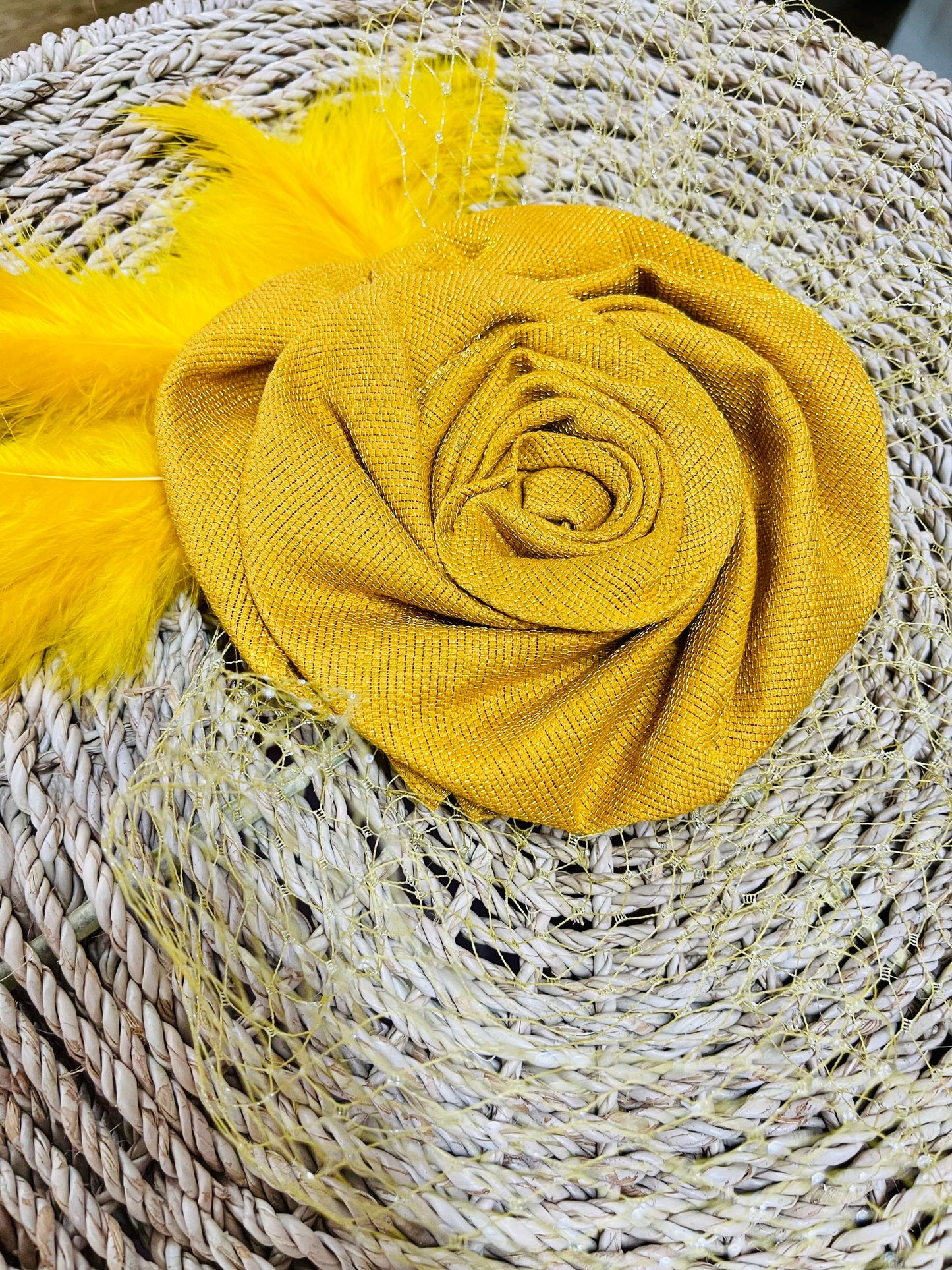 Dera Fascinator